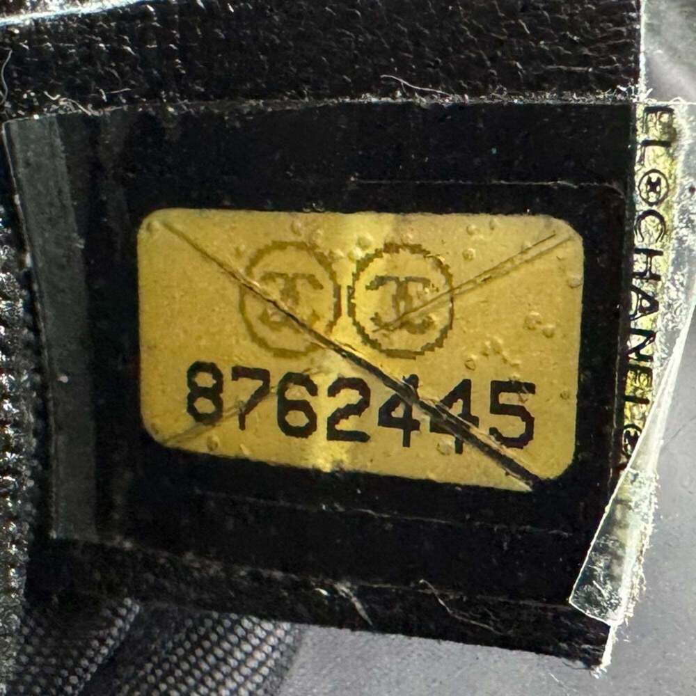 CHANEL Black Pouch - Picture 12 of 12